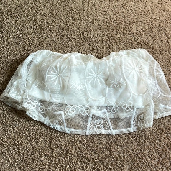 Strapless white crop - Picture 1 of 1
